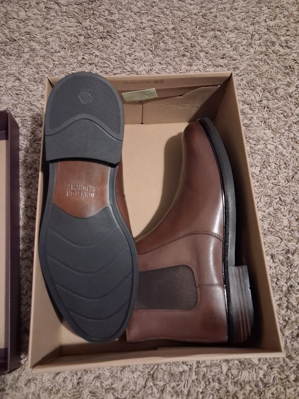 Johnston & Murphy sleek leather